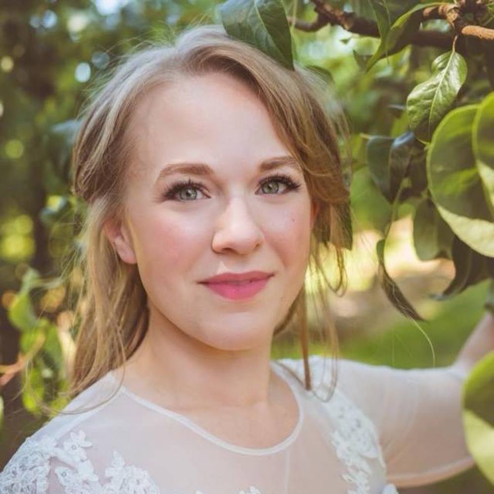 Meet your Posher, Jennifer